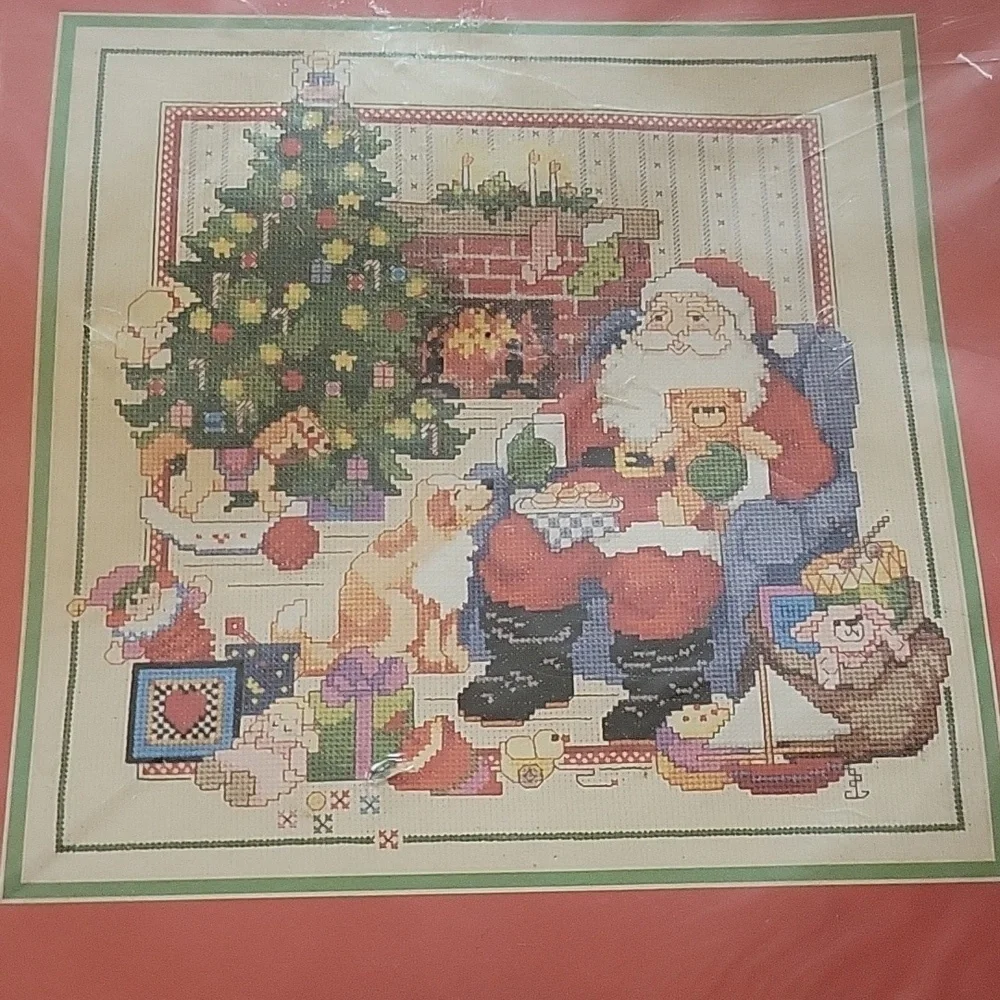 Bucilla Christmas Counted Cross Stitch Kit Santa Claus #82989 Vintage 1992